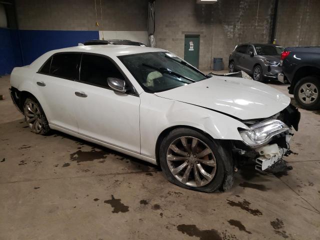 VIN 2C3CCAEG6KH528208 2019 Chrysler 300, Limited no.4