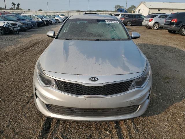 VIN 5XXGT4L39JG186964 2018 KIA Optima, LX no.5