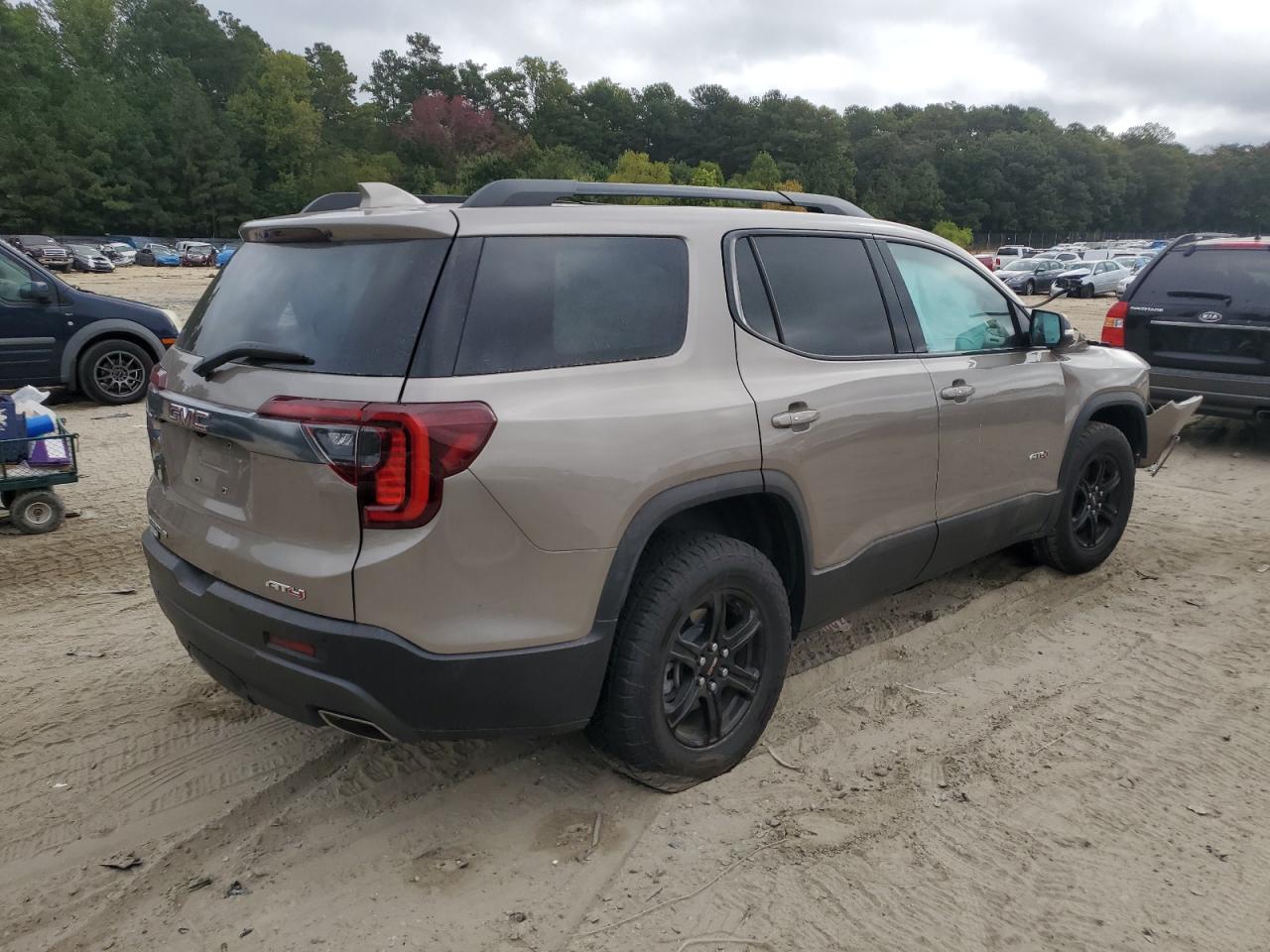 Lot #2907419179 2023 GMC ACADIA AT4