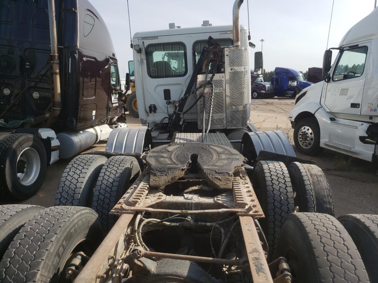 Lot #2838536917 2011 FREIGHTLINER CASCADIA 1