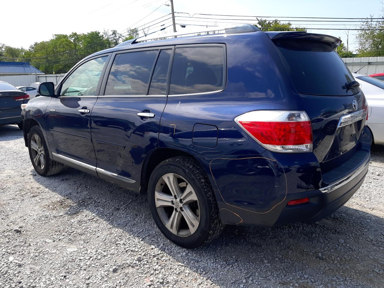 Lot #2833814057 2013 TOYOTA HIGHLANDER