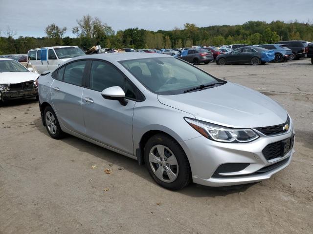 VIN 1G1BC5SM8J7248365 2018 Chevrolet Cruze, LS no.4