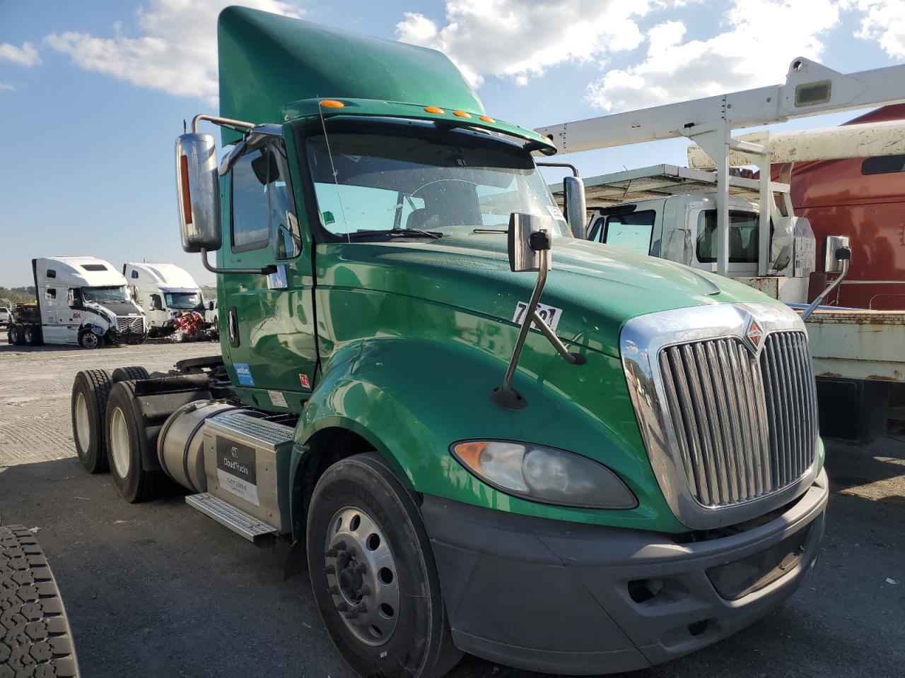 International LF687 2017 ProStar+