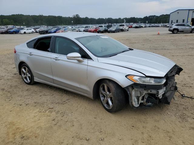 VIN 1FA6P0H71E5393269 2014 Ford Fusion, SE no.4