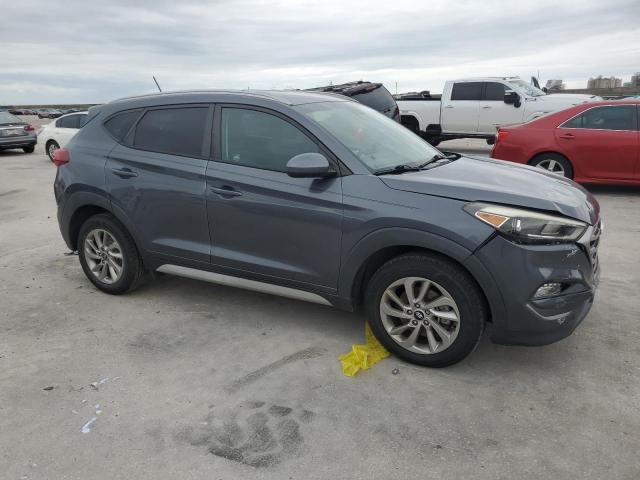 VIN KM8J33A43HU585462 2017 Hyundai Tucson, Limited no.4