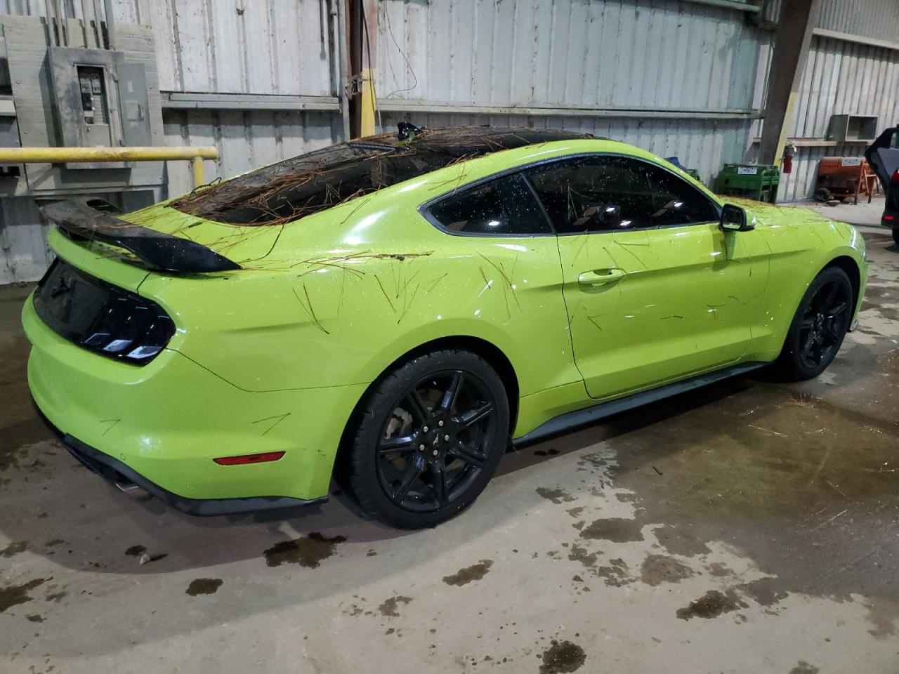 Lot #2943141400 2020 FORD MUSTANG