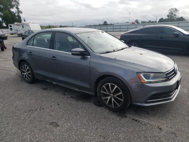 VIN 3VWDB7AJ0JM245954 2018 Volkswagen Jetta, SE no.4