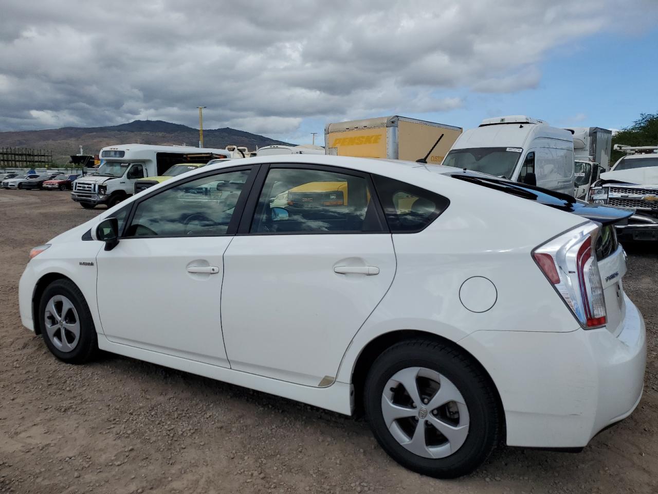 Lot #2946166390 2015 TOYOTA PRIUS