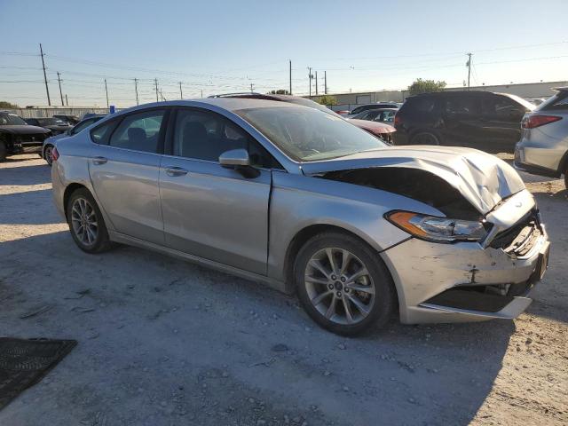 VIN 3FA6P0H7XHR397788 2017 Ford Fusion, SE no.4