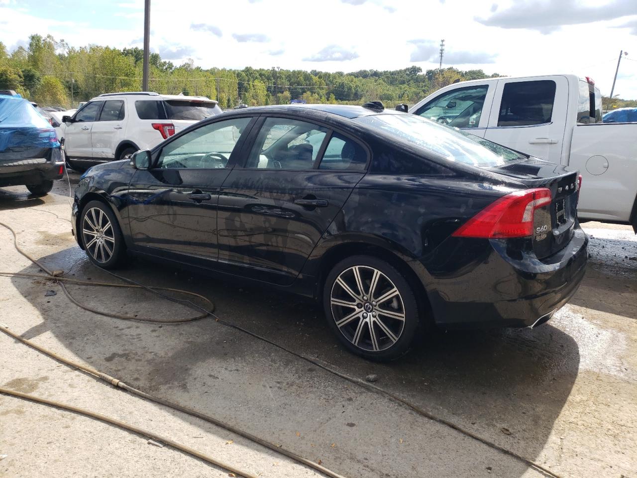 Lot #2923957964 2015 VOLVO S60