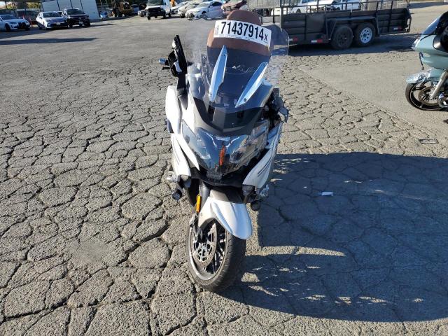 BMW K1600 GTL 2022 white  gas WB10F3304N6F86170 photo #3