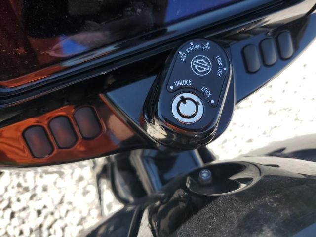 2022 HARLEY-DAVIDSON FLHXST - 1HD1ABL1XNB634489