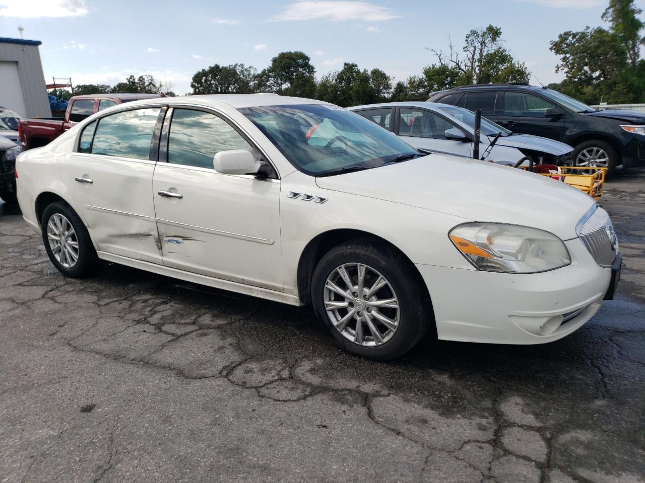 Lot #2926302375 2011 BUICK LUCERNE CX