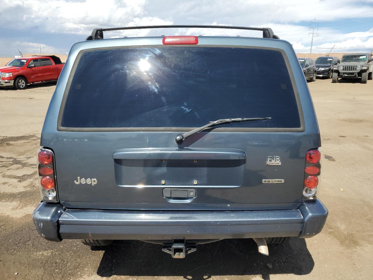 2001 Jeep CHEROKEE, CLASSIC