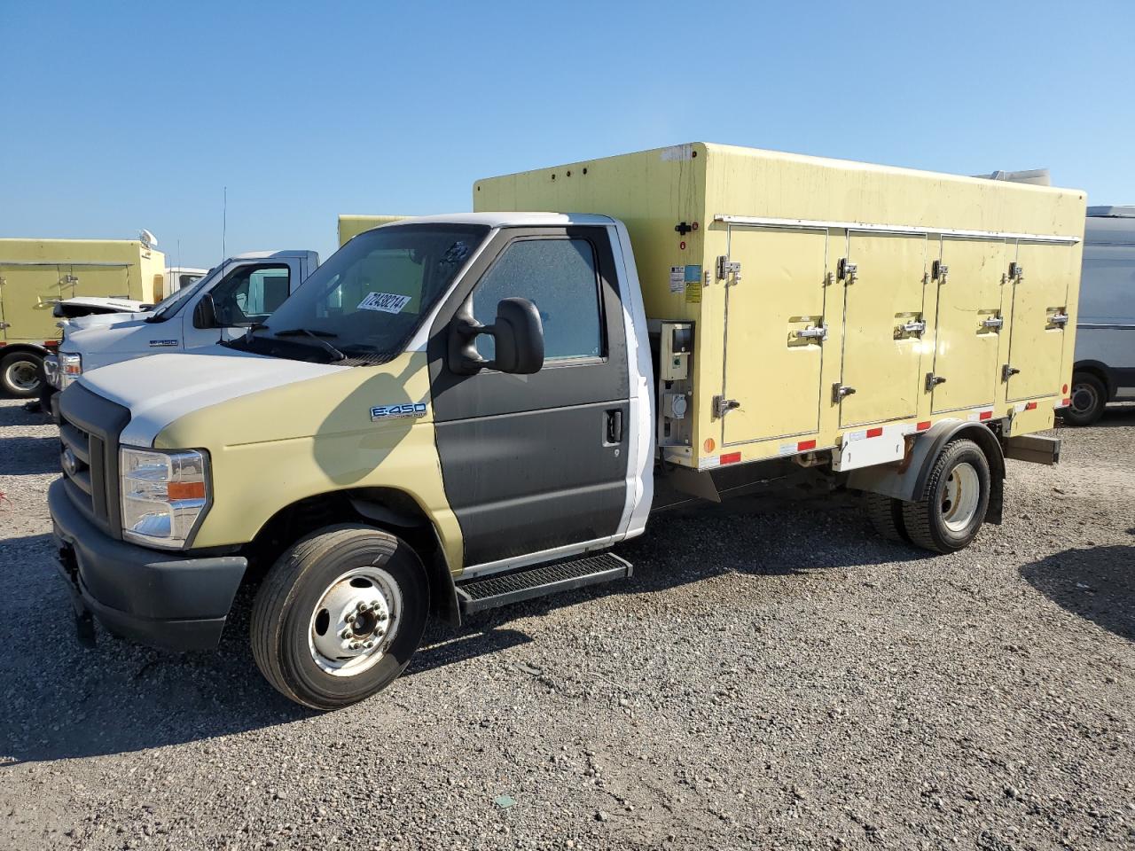 Lot #2893342465 2017 FORD ECONOLINE