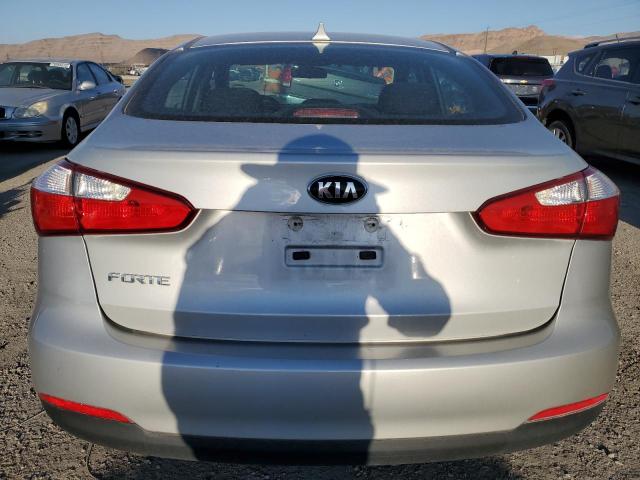 VIN KNAFK4A6XG5551397 2016 KIA Forte, LX no.6