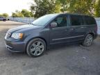 CHRYSLER TOWN & COU photo