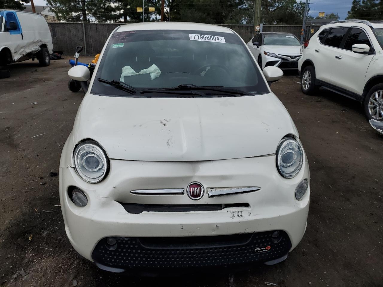 Lot #2936157296 2017 FIAT 500 ELECTR