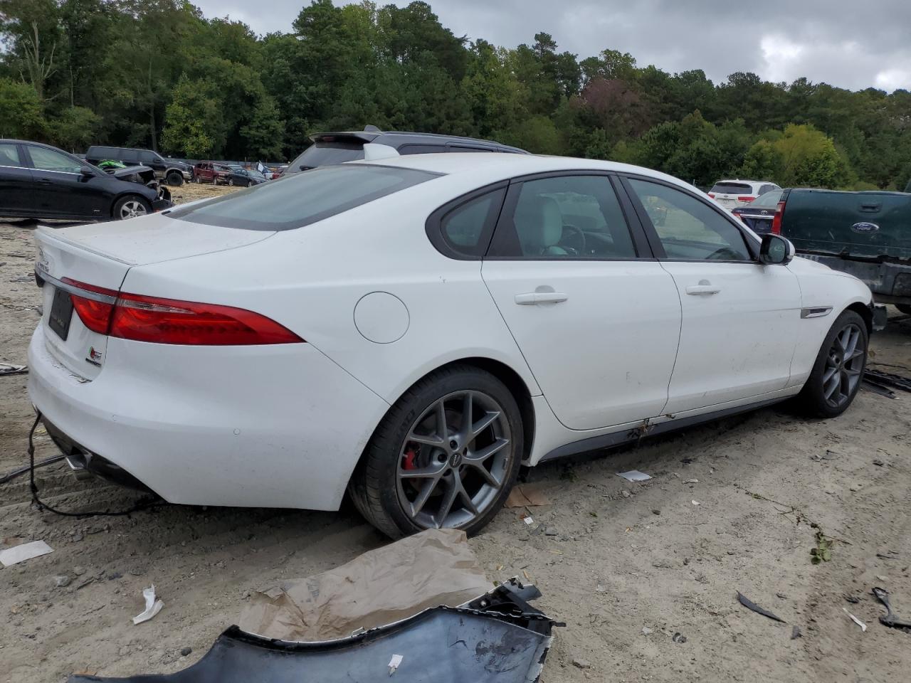 Lot #2912287985 2016 JAGUAR XF S