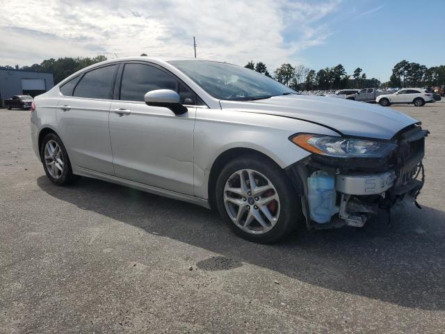 VIN 3FA6P0H79JR127778 2018 Ford Fusion, SE no.4