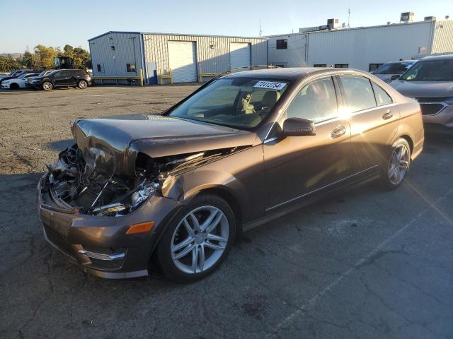 VIN WDDGF4HB8EA954819 2014 Mercedes-Benz C-Class, 250 no.1