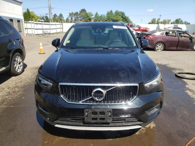 VIN YV4162UKXN2735071 2022 Volvo XC40, T5 Momentum no.5