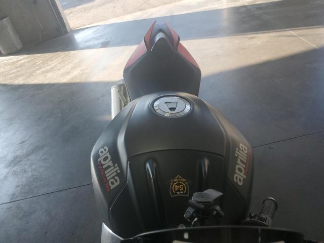 2018 APRILIA RSV4 ZD4KEU003JS001574