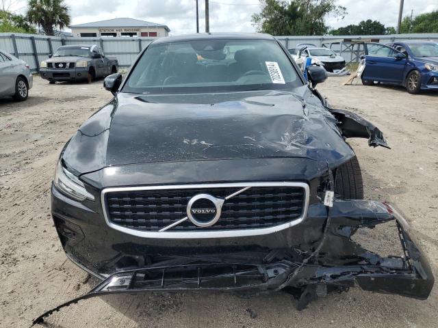 VIN 7JR102FM4KG001349 2019 Volvo S60, T5 R-Design no.5