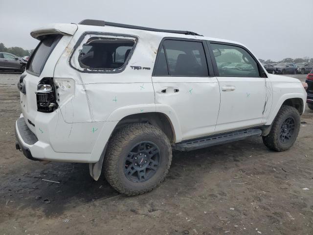 2016 TOYOTA 4RUNNER SR - JTEBU5JR6G5368277