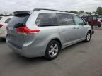 TOYOTA SIENNA LE photo