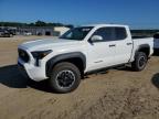 TOYOTA TACOMA DOU снимка