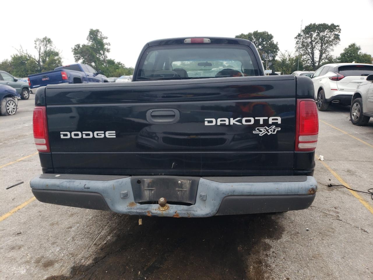 Lot #2945570076 2004 DODGE DAKOTA QUA