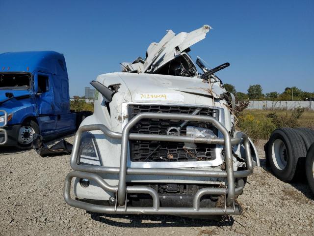 2024 VOLVO VNR 4V4WC9DHXRN627623