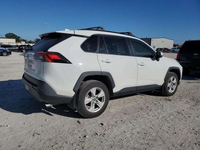 VIN JTMW1RFVXKD035056 2019 Toyota RAV4, Xle no.3