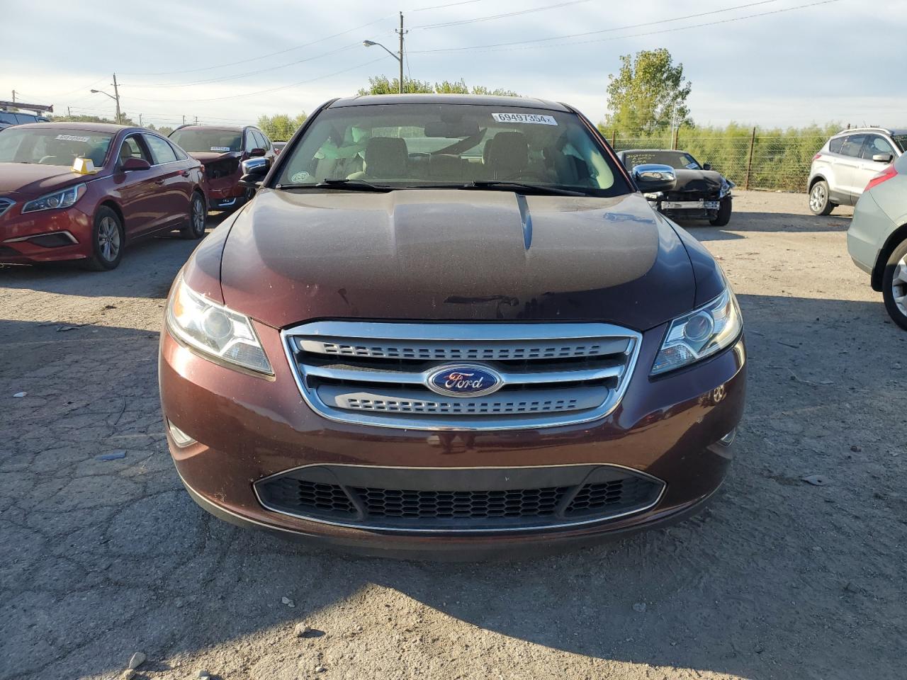 Lot #2972126156 2012 FORD TAURUS LIM