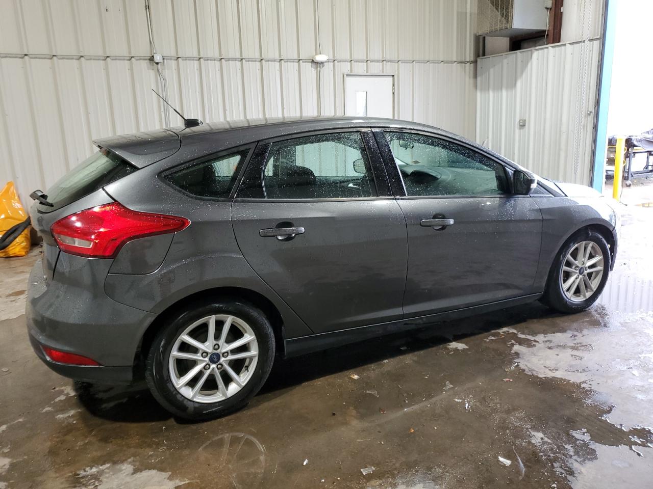 Lot #3024173837 2017 FORD FOCUS SE