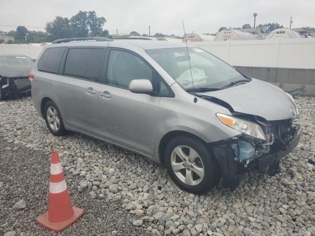 VIN 5TDKK3DC7ES426250 2014 Toyota Sienna, LE no.4