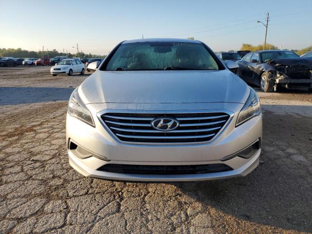 VIN 5NPE24AF1GH374009 2016 Hyundai Sonata, SE no.5