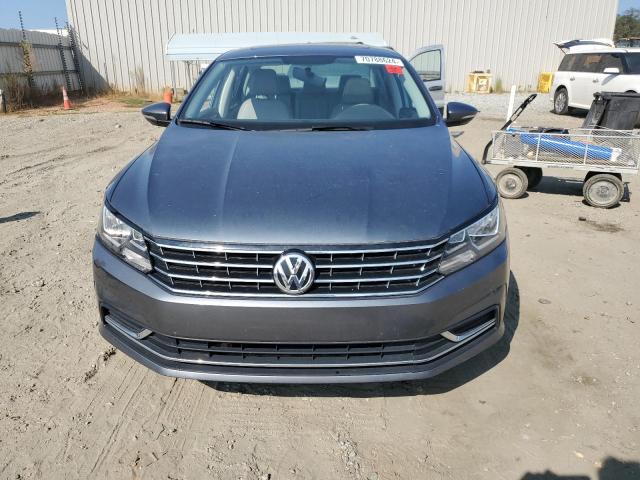 2017 VOLKSWAGEN PASSAT SE - 1VWBT7A36HC055951