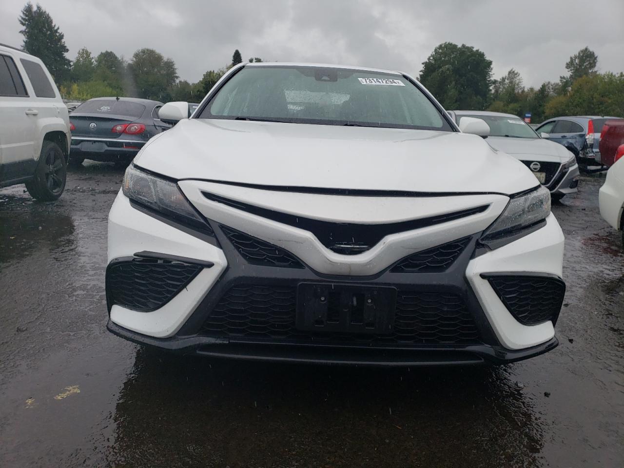 2021 Toyota CAMRY, SE