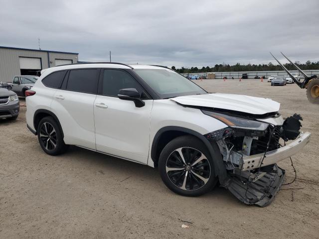 2021 TOYOTA HIGHLANDER - 5TDLZRAH4MS049085
