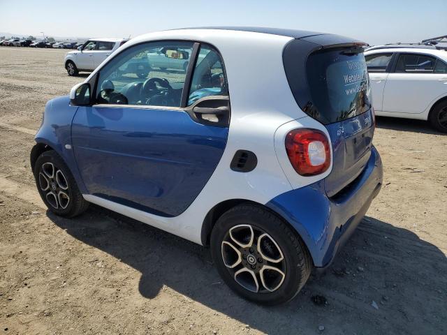 VIN WMEFJ5DA7GK063300 2016 Smart Fortwo no.2