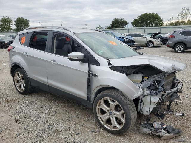 VIN 1FMCU9J92KUA13116 2019 FORD ESCAPE no.4