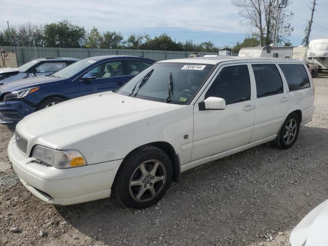 Global Auto Auctions: 2000 VOLVO V70 BASE