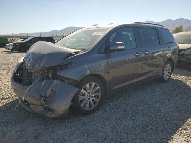 VIN 5TDYZ3DC9HS785450 2017 Toyota Sienna, Xle no.1