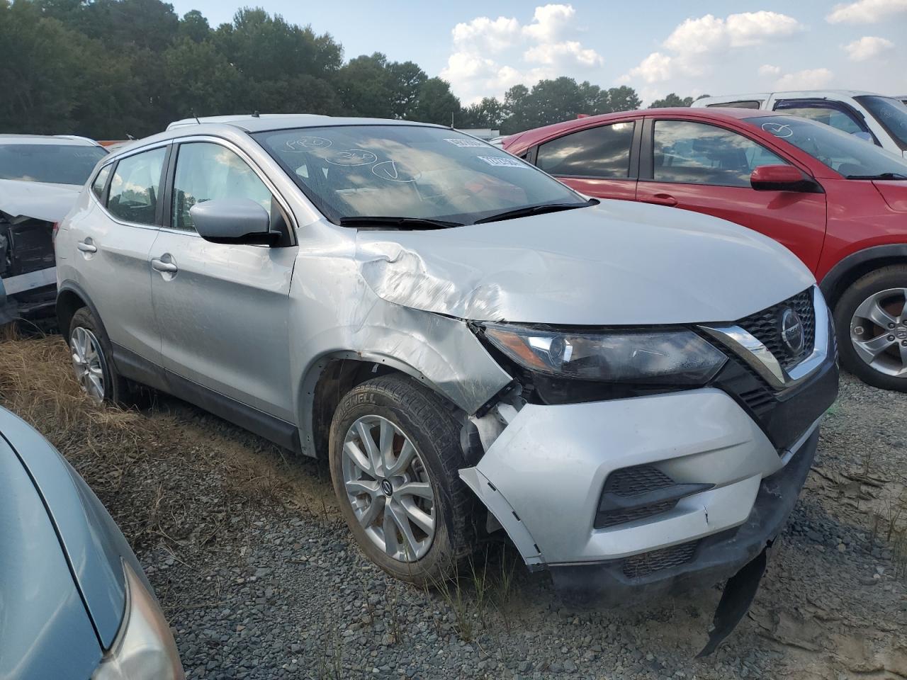 NISSAN ROGUE SPORT S