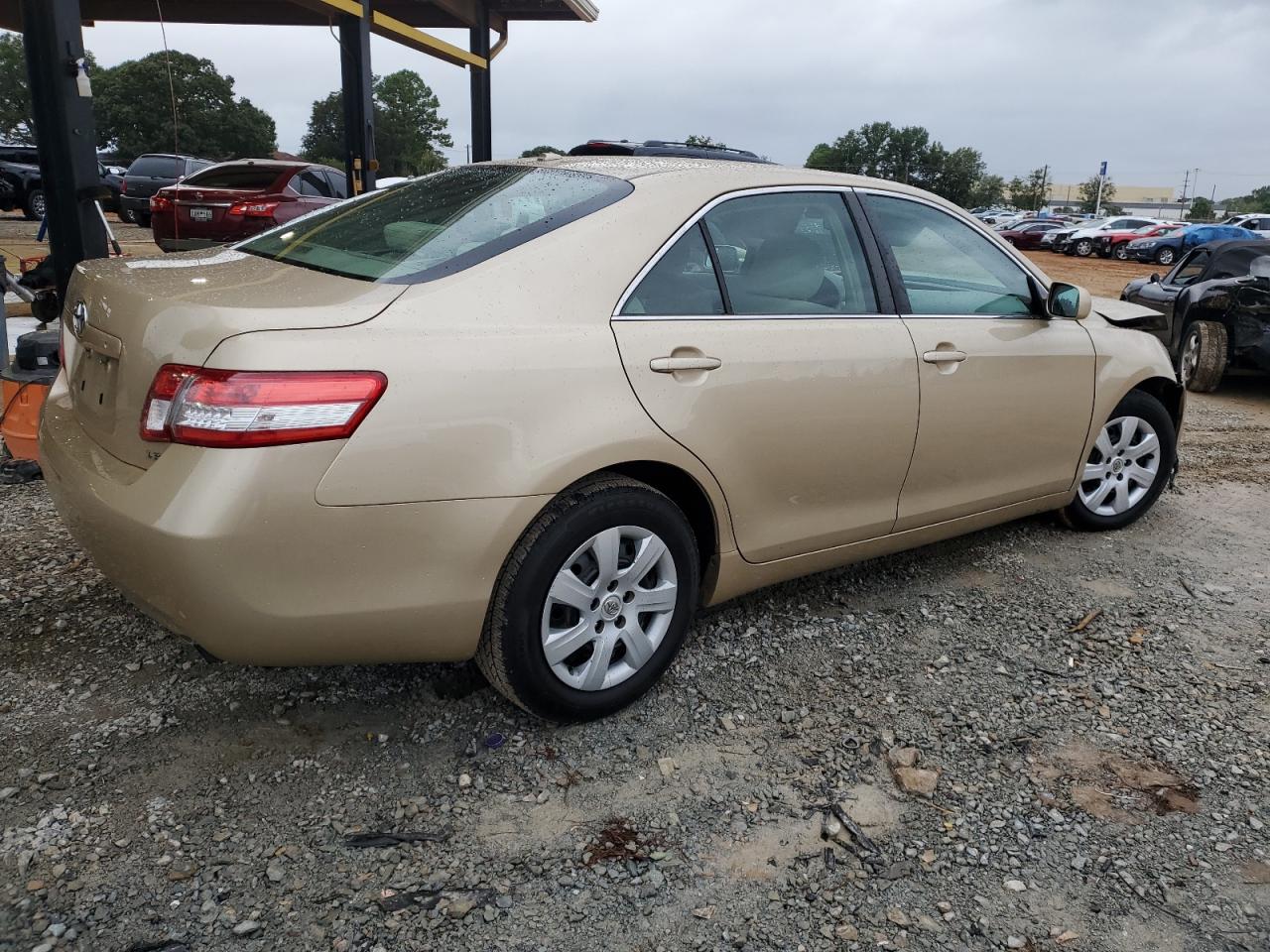 TOYOTA CAMRY BASE 2011 gold  gas 4T1BF3EK5BU642479 photo #4