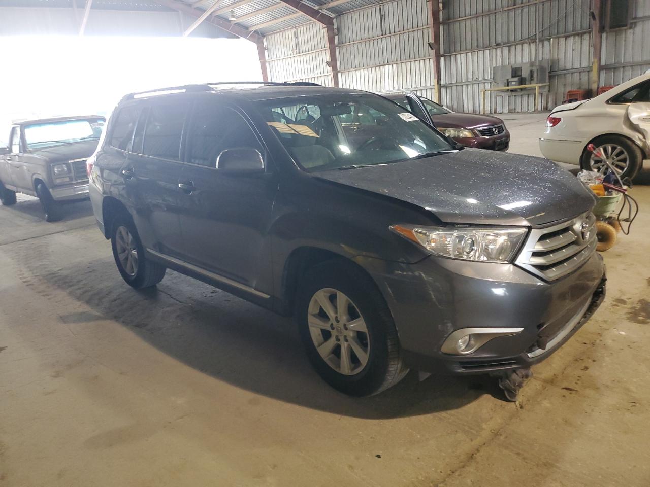 Lot #2840882425 2013 TOYOTA HIGHLANDER