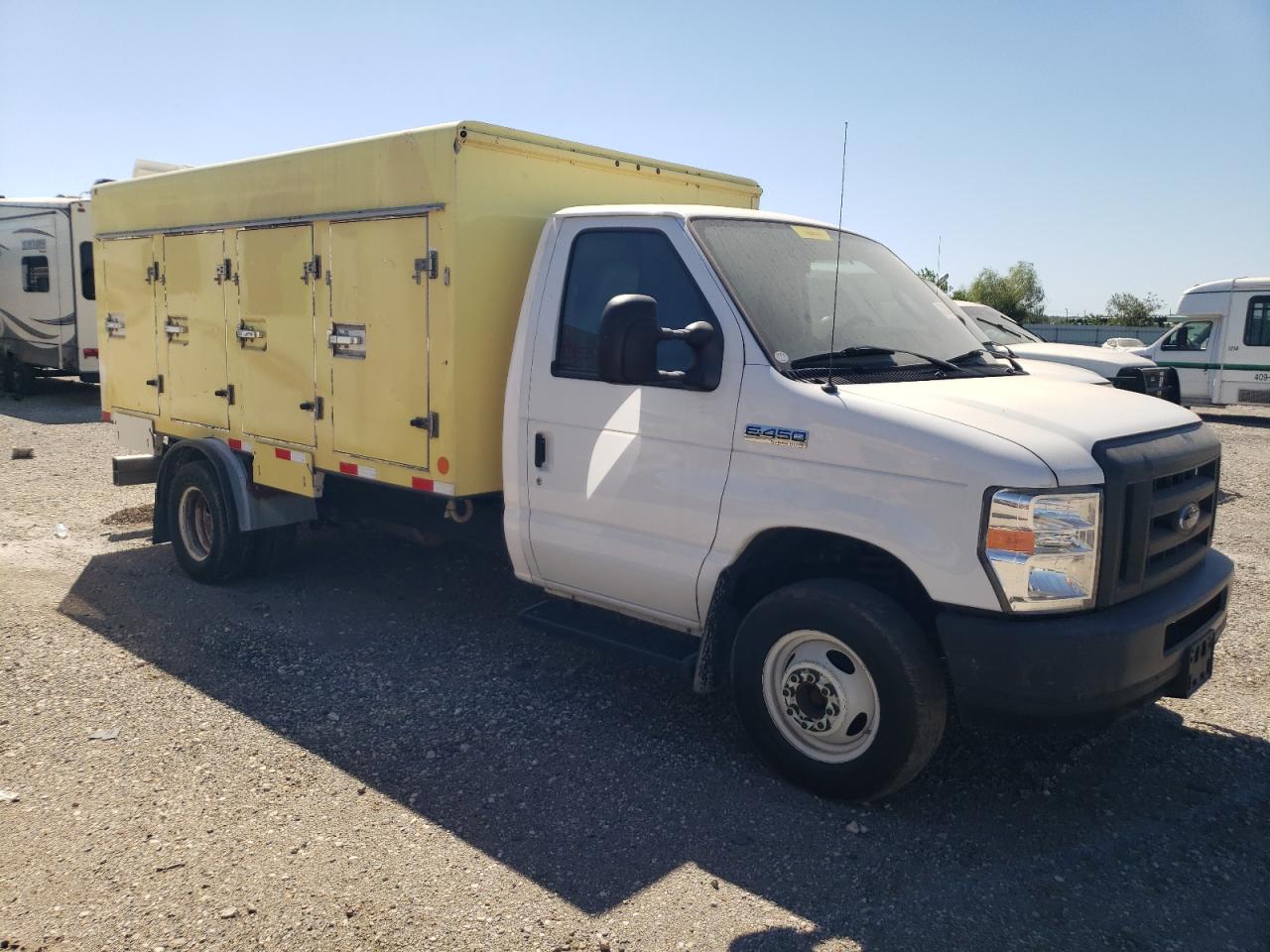 Lot #2893130513 2017 FORD ECONOLINE