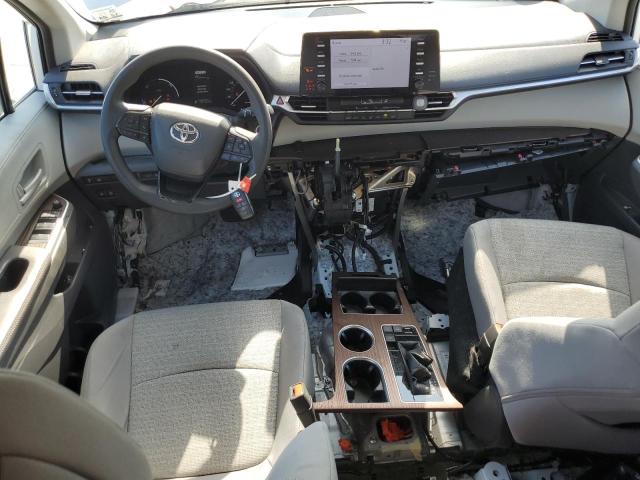 VIN 5TDKRKEC5NS129725 2022 Toyota Sienna, LE no.8